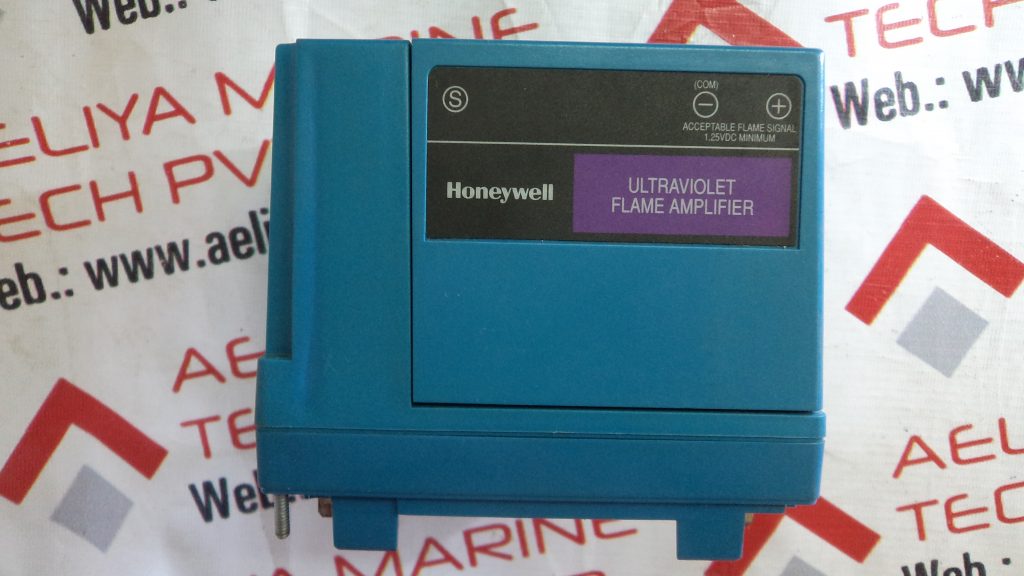 HONEYWELL 7800 SERIES BURNER CONTROL EC7850 A 1072 - Aeliya Marine