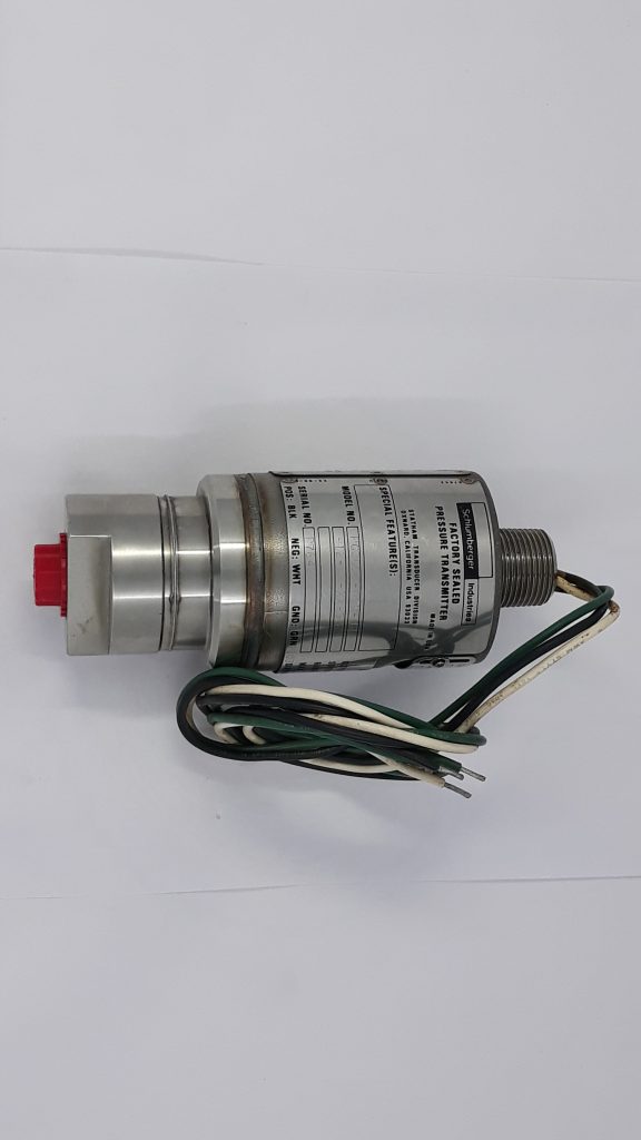 SCHLUMBERGER PG3000-05M-42 12-XX-XX-93 PRESSURE TRANSMITTER