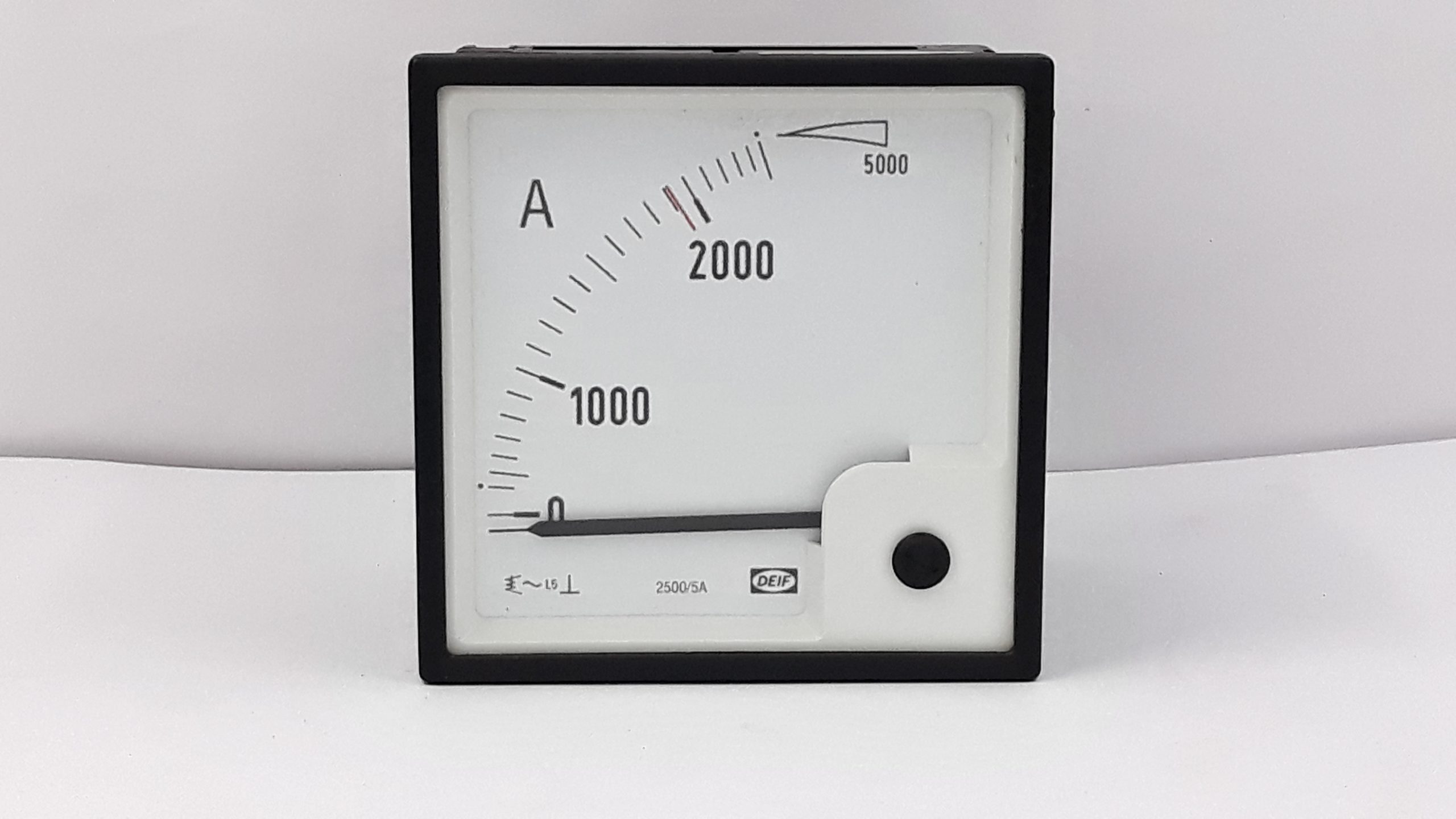 DEIF EQ96-X 1200022005C VOLTAGE METER