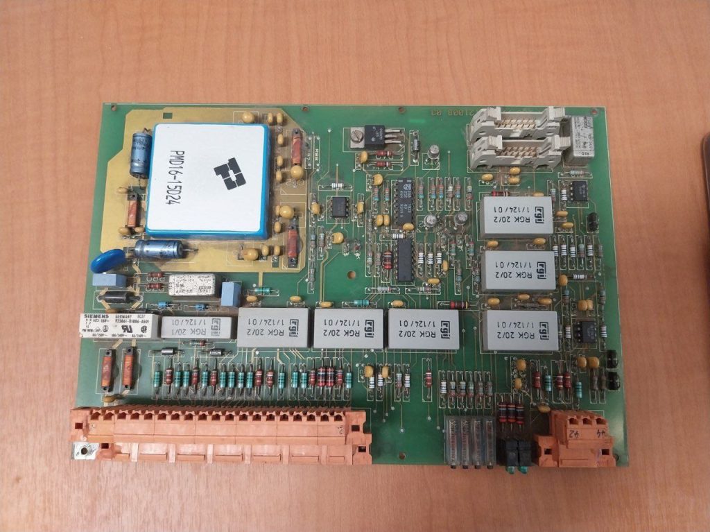 SER 730 7700-312100B 03 PCB CARD