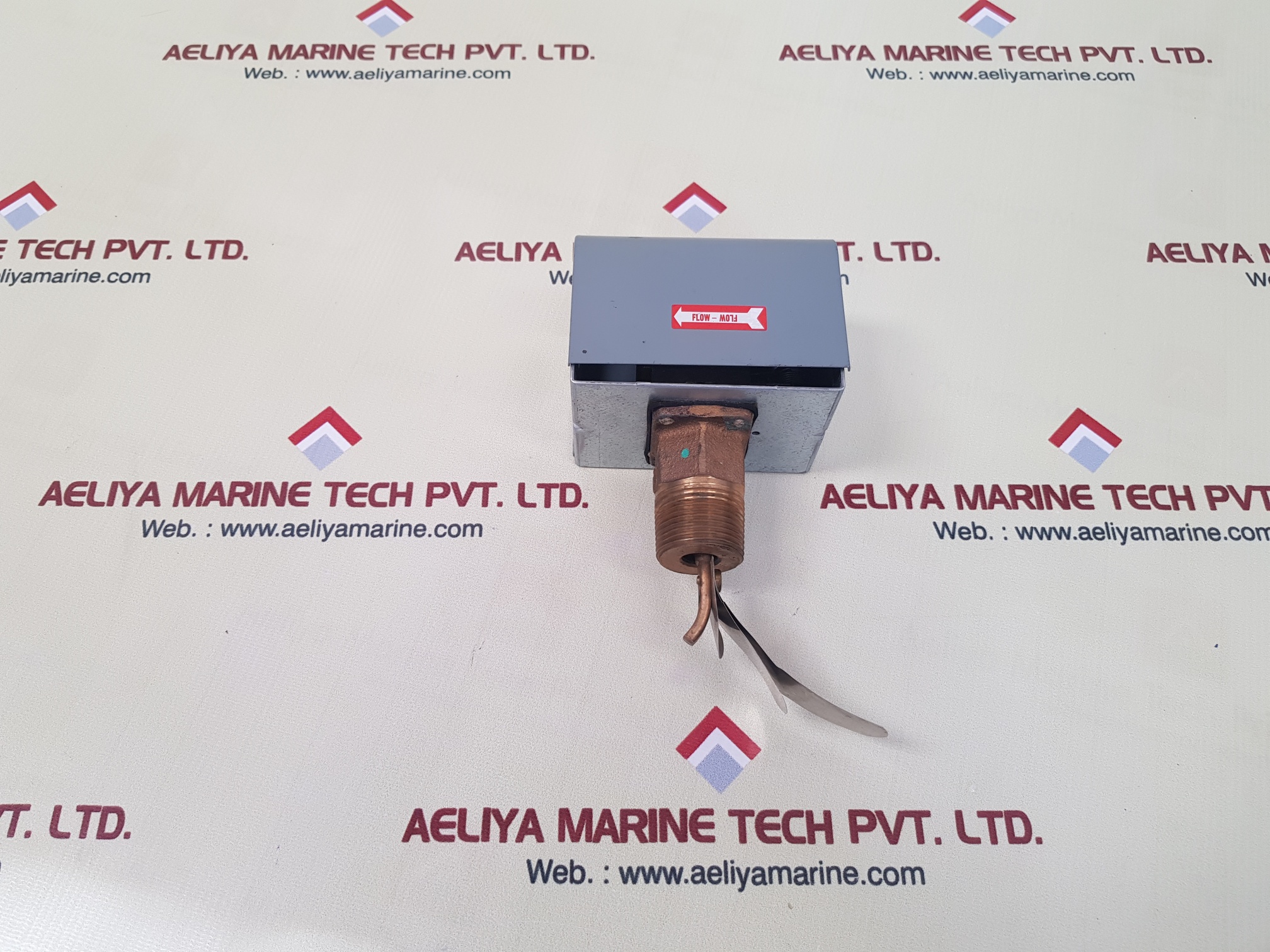 Johnson F61kb 11c Liquid Flow Switch Aeliya Marine