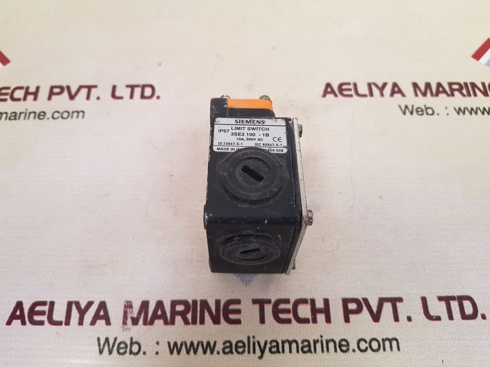 SIEMENS 3SE3 100-1B LIMIT SWITCH