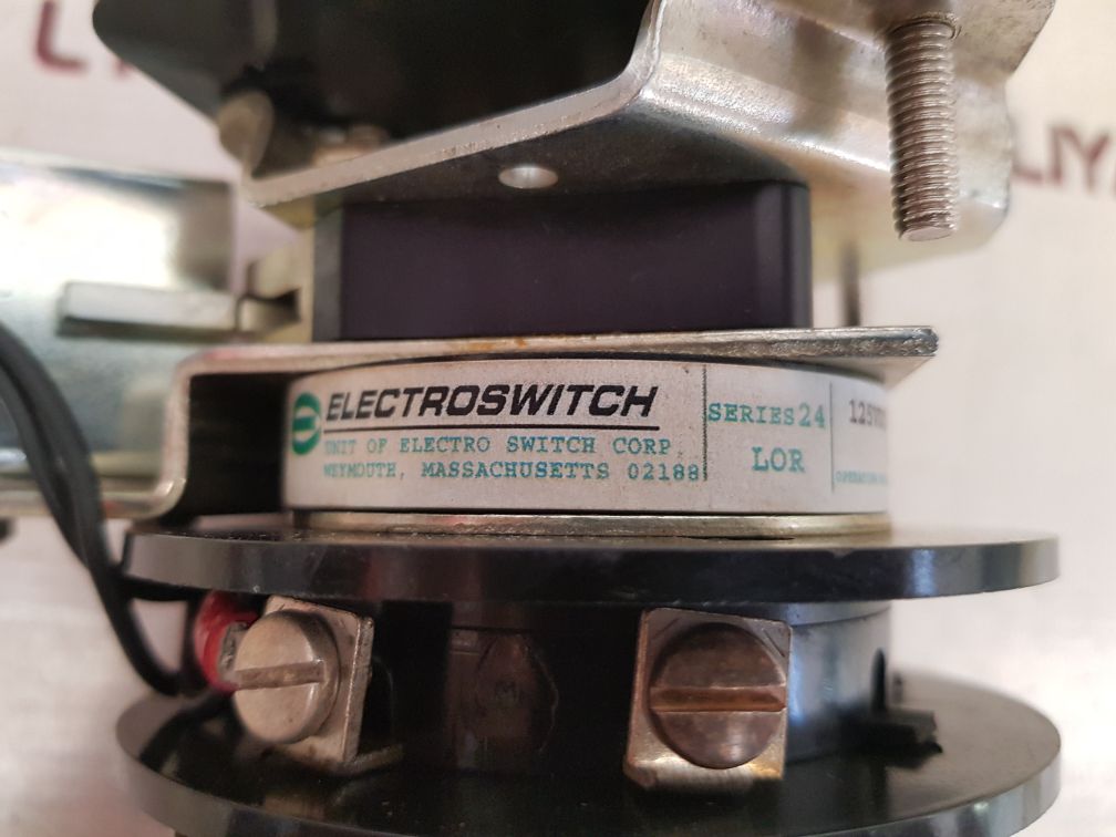 ELECTROSWITCH 7804D INDUSTRIAL RELAY SWITCH