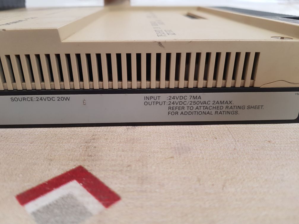 OMRON SYSMAC C20 PROGRAMMABLE CONTROLLER C20-CPU72 2148