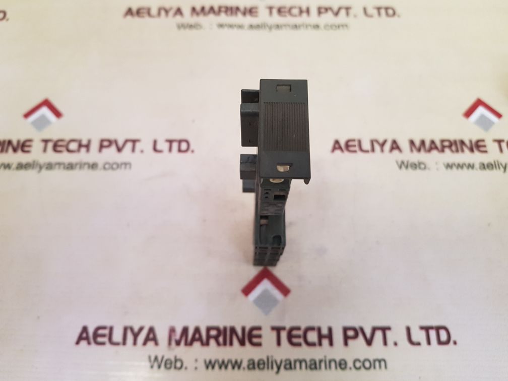 SIEMENS 6ES7 193-4CA50-0AA0 TERMINAL BLOCK TM-E15C26-A1