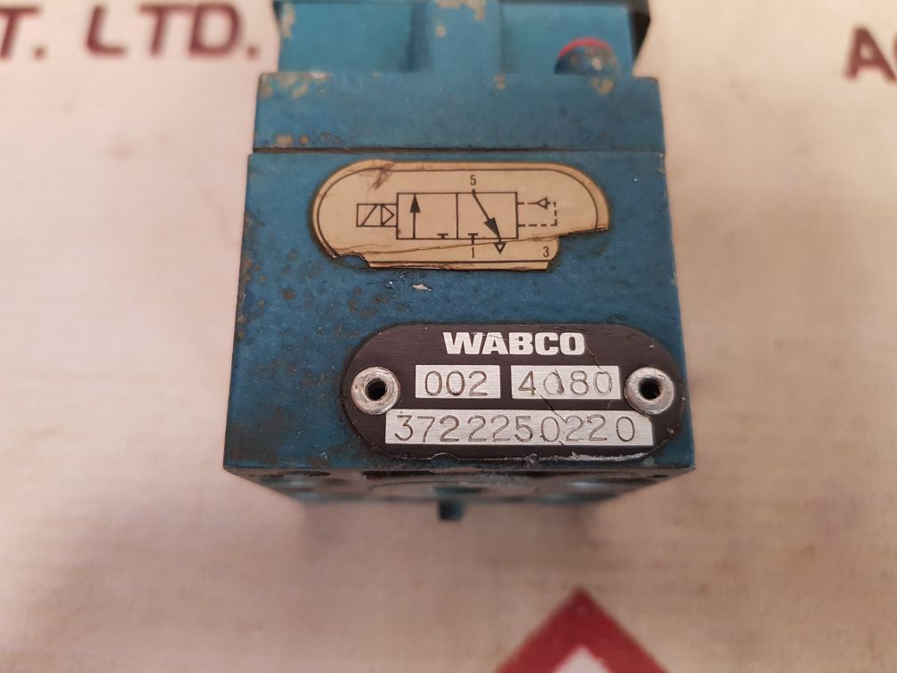 WABCO 3722250220 PNEUMATIC DIRECTIONAL VALVE