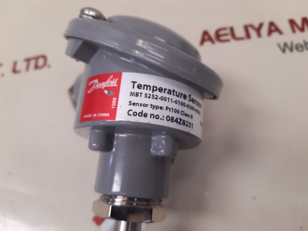 DANFOSS MBT 5252-0011-0100-0300-0000 TEMPERATURE SENSOR