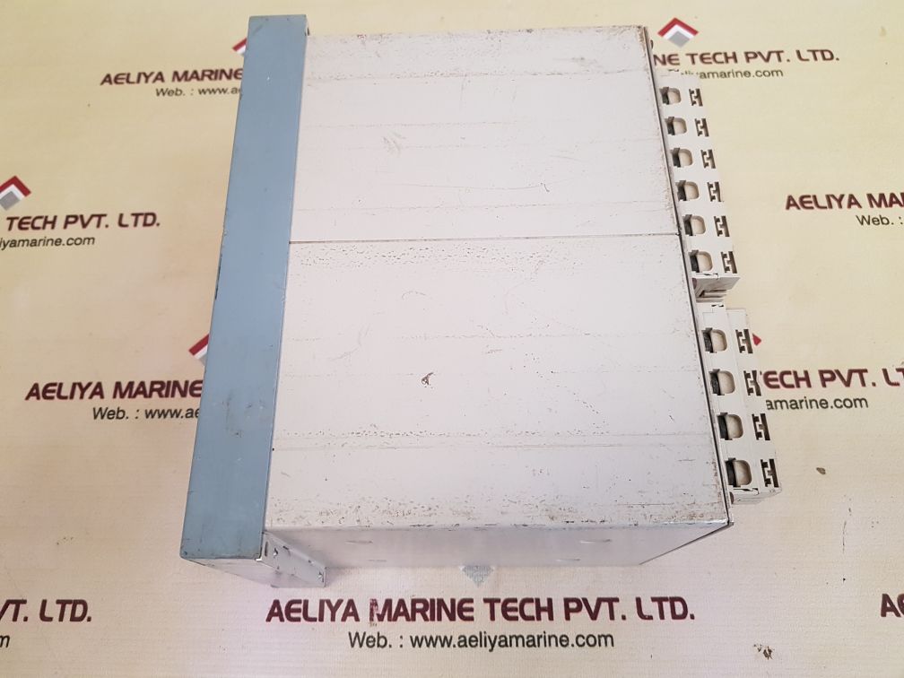 SIEMENS 7SJ6221 - 5EB92 - 3FC2 OVERCURRENT PROTECTION RELAY