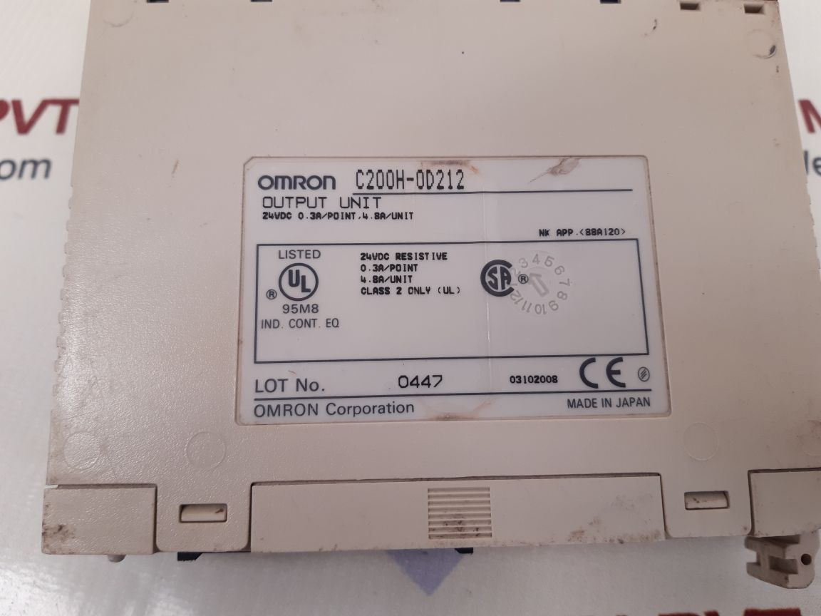 OMRON C200H-OD212 OUTPUT UNIT