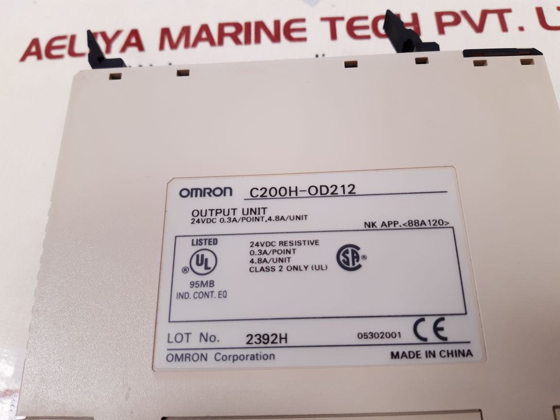 OMRON C200H-OD212 OUTPUT UNIT