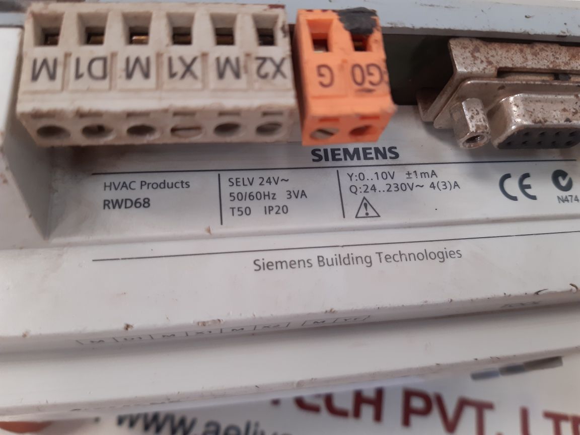 SIEMENS RWD68 UNIVERSAL CONTROLLER