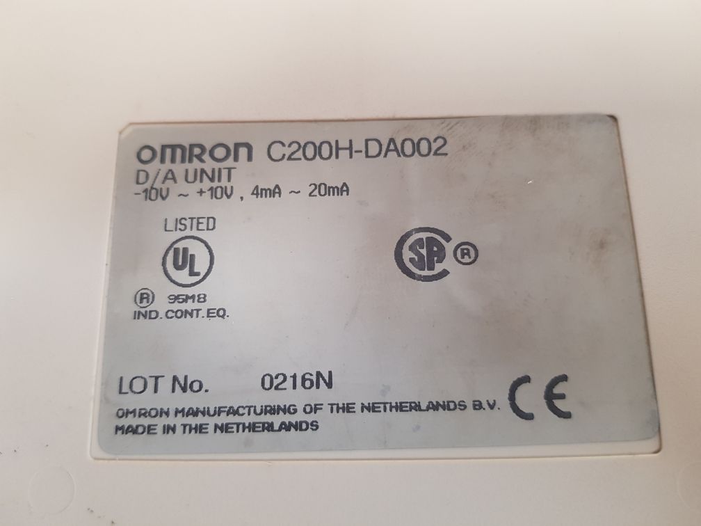 OMRON C200H-DA002 D/A UNIT