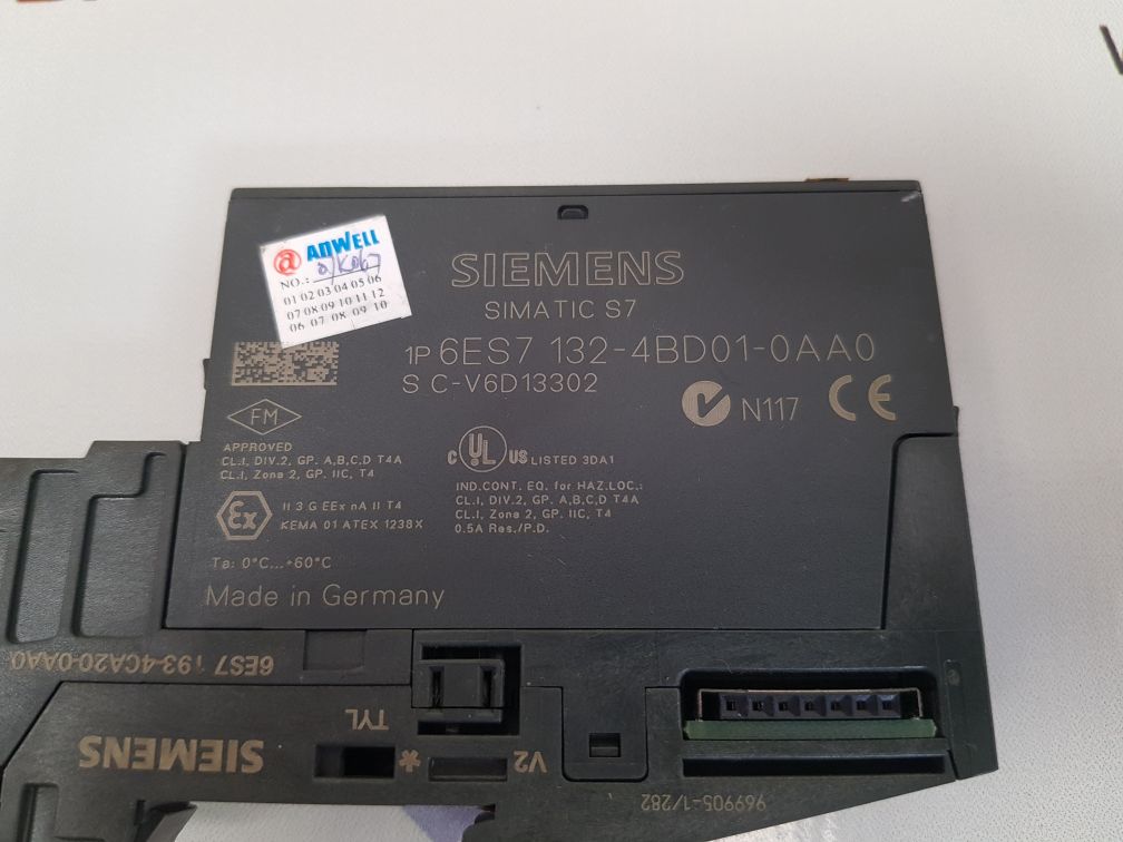 SIEMENS 6ES7 132-4BD01-0AA0 MODULE