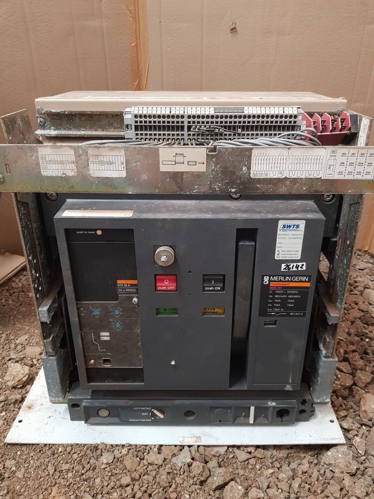 MERLIN GERIN M25 H1 MASTERPACT CIRCUIT BREAKER 2500A