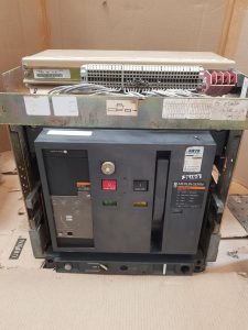 MERLIN GERIN M25 H1 MASTERPACT CIRCUIT BREAKER 2500A