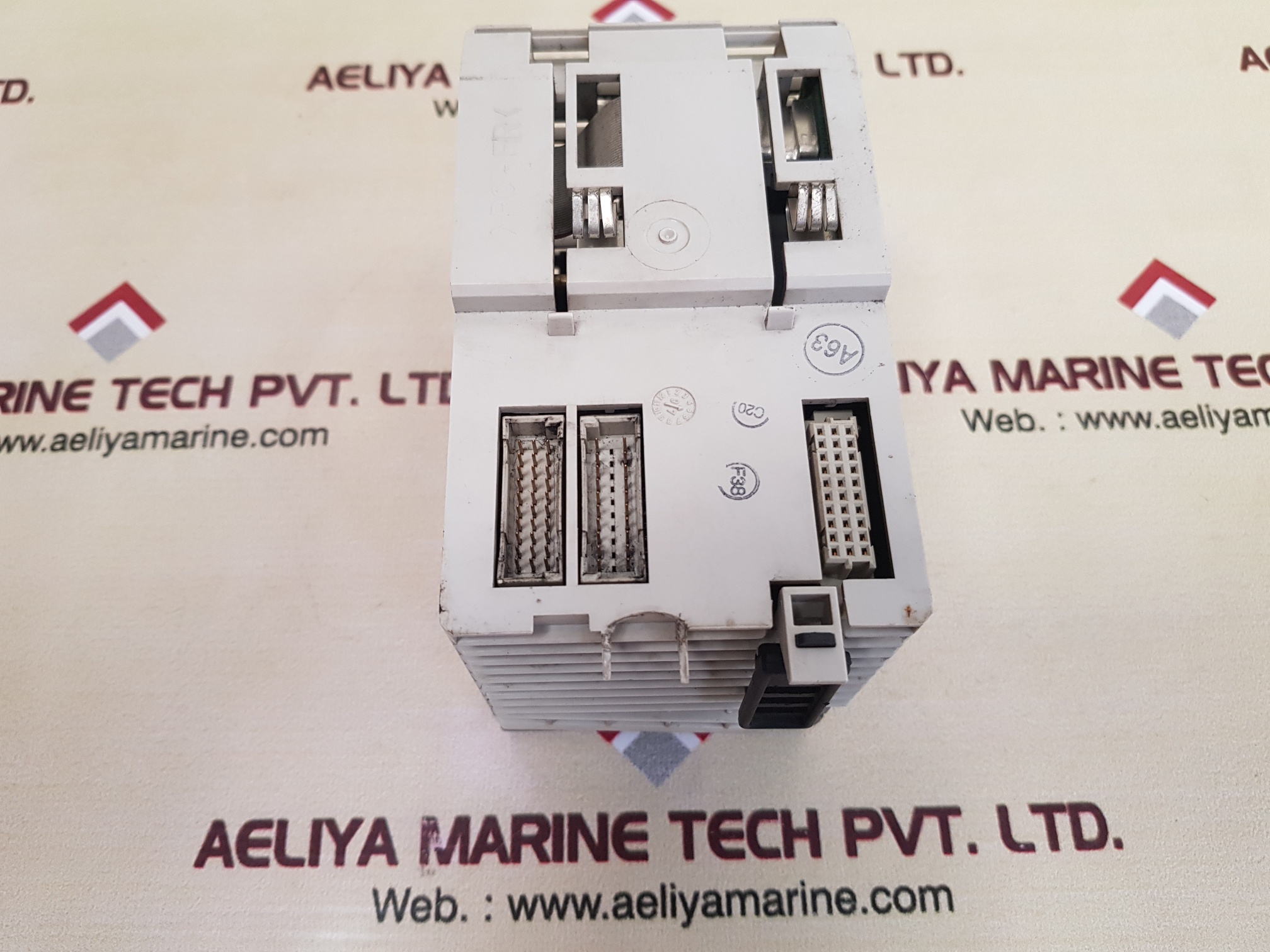 SCHNEIDER PC-E984-265 TSX COMPACT CPU 8K LOGIC 16K DATA MODULES