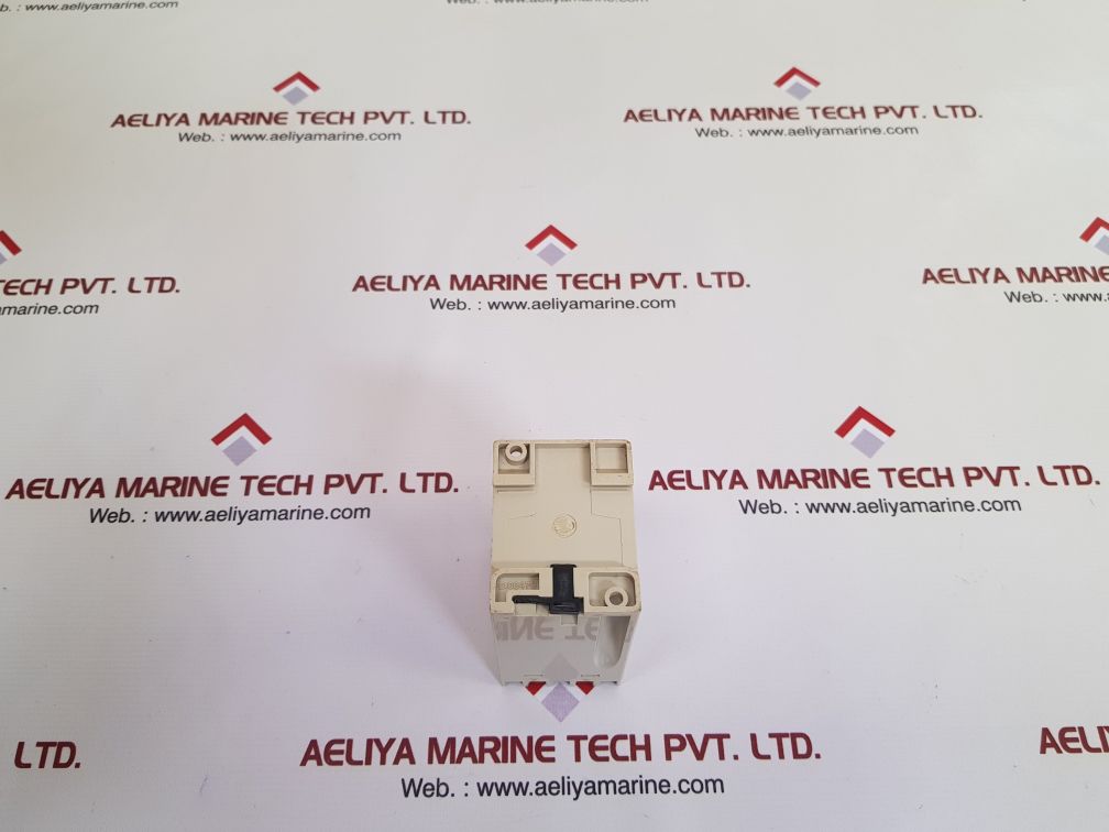 ABB SACE YU DELAY RELAY 702209/80 5