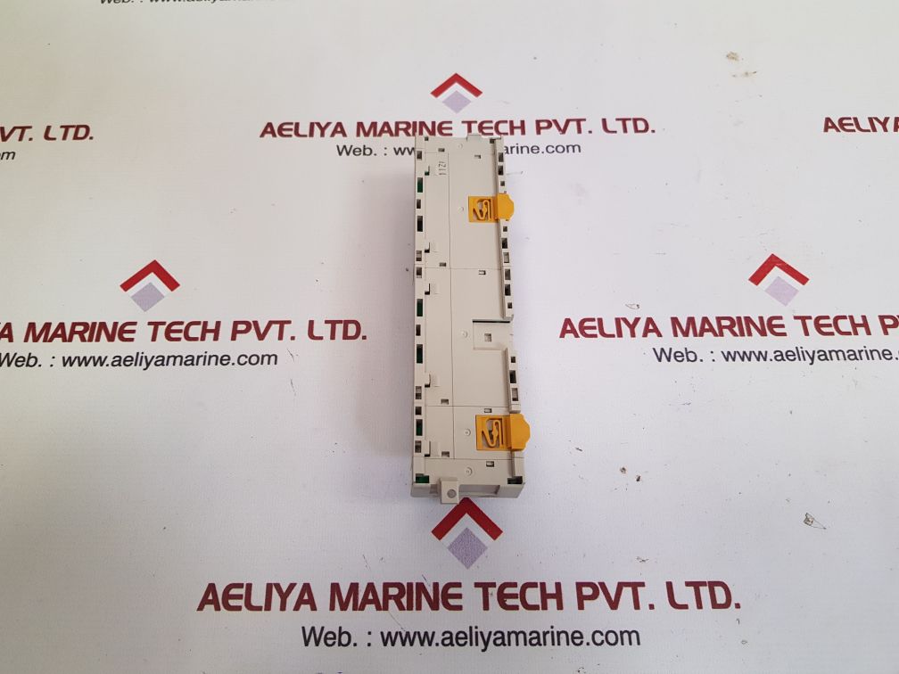 OMRON XW2B-34G5 REMOTE TERMINAL BLOCK