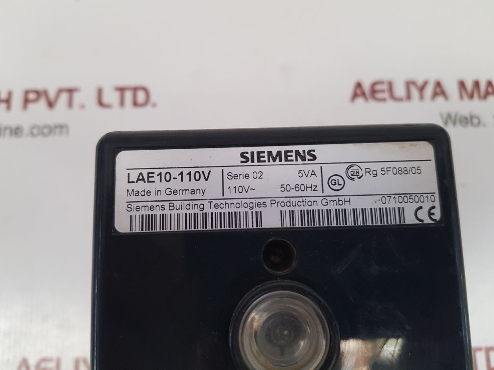 SIEMENS LAE10-110V BURNER CONTROL BOX