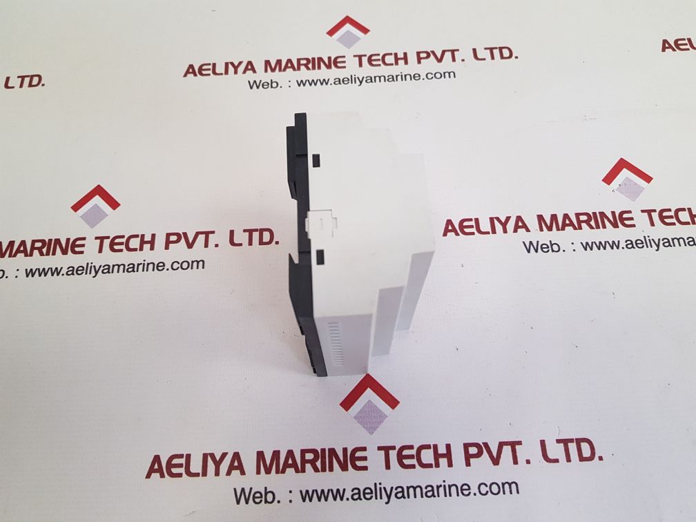 ABB 1SVR440723R0200 LOGIC RELAIS