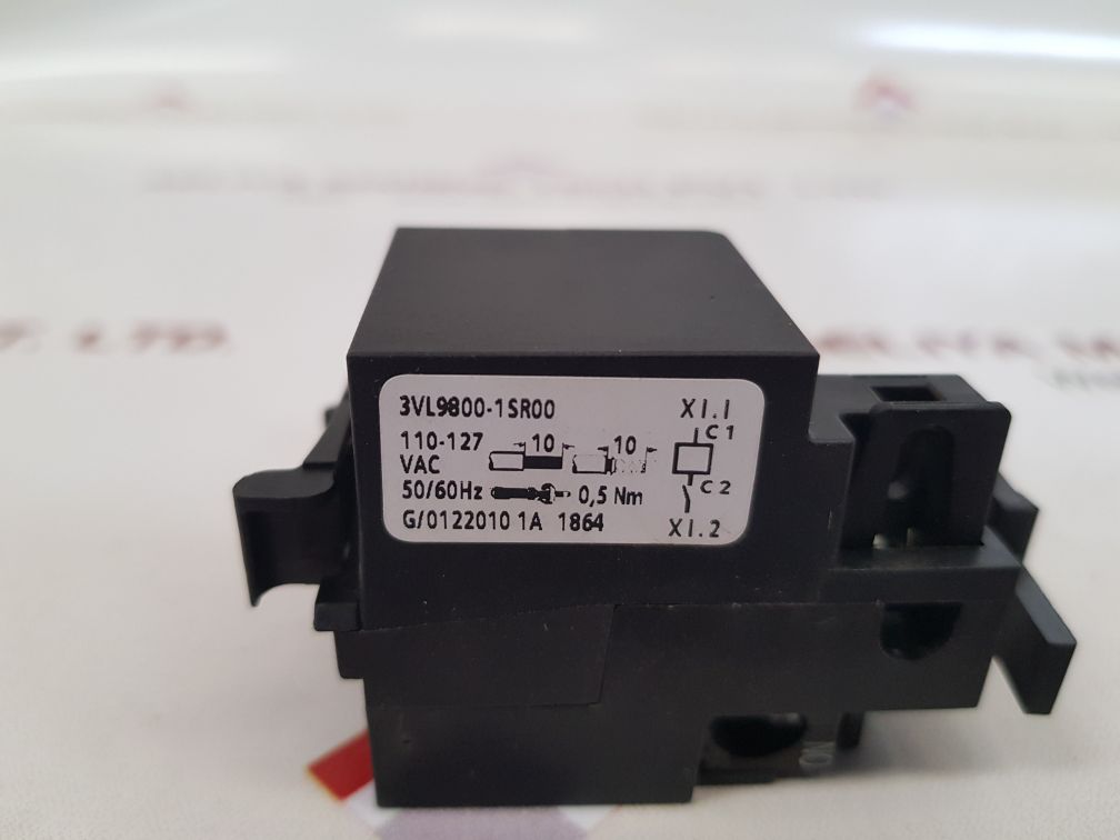 SIEMENS 3VL9800-1SR00 VOLTAGE RELEASE SHUNT RELEASE