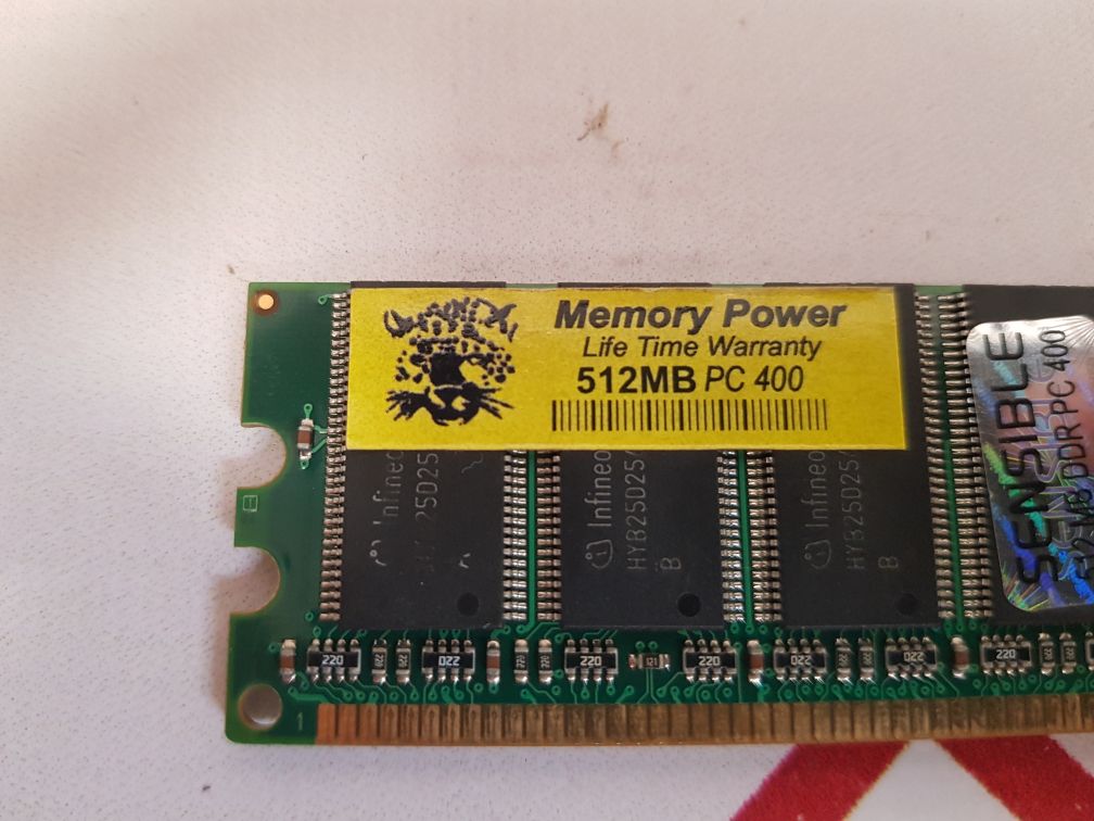 INFINEON HYB25D256400BT-7 512MB PC400 SERVER MEMORY RAM