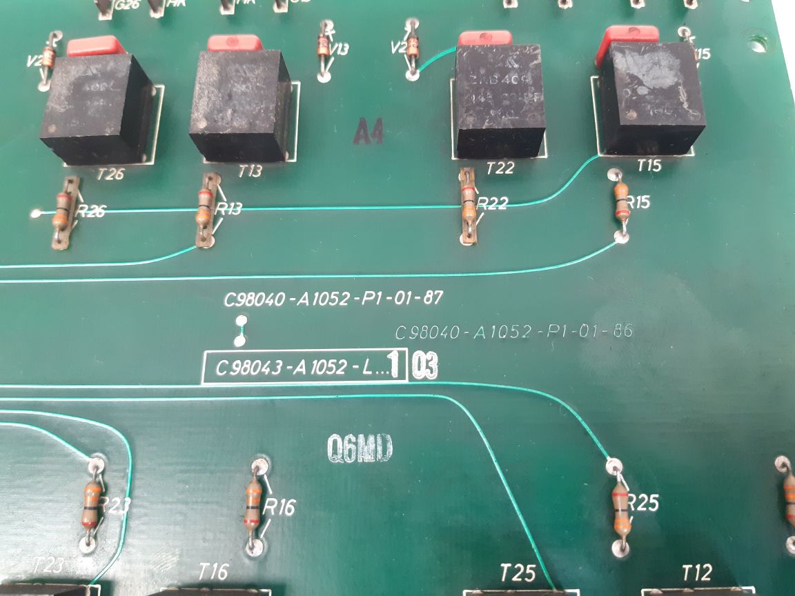 SIEMENS C98040-A1052-P1-01-87 PCB CARD