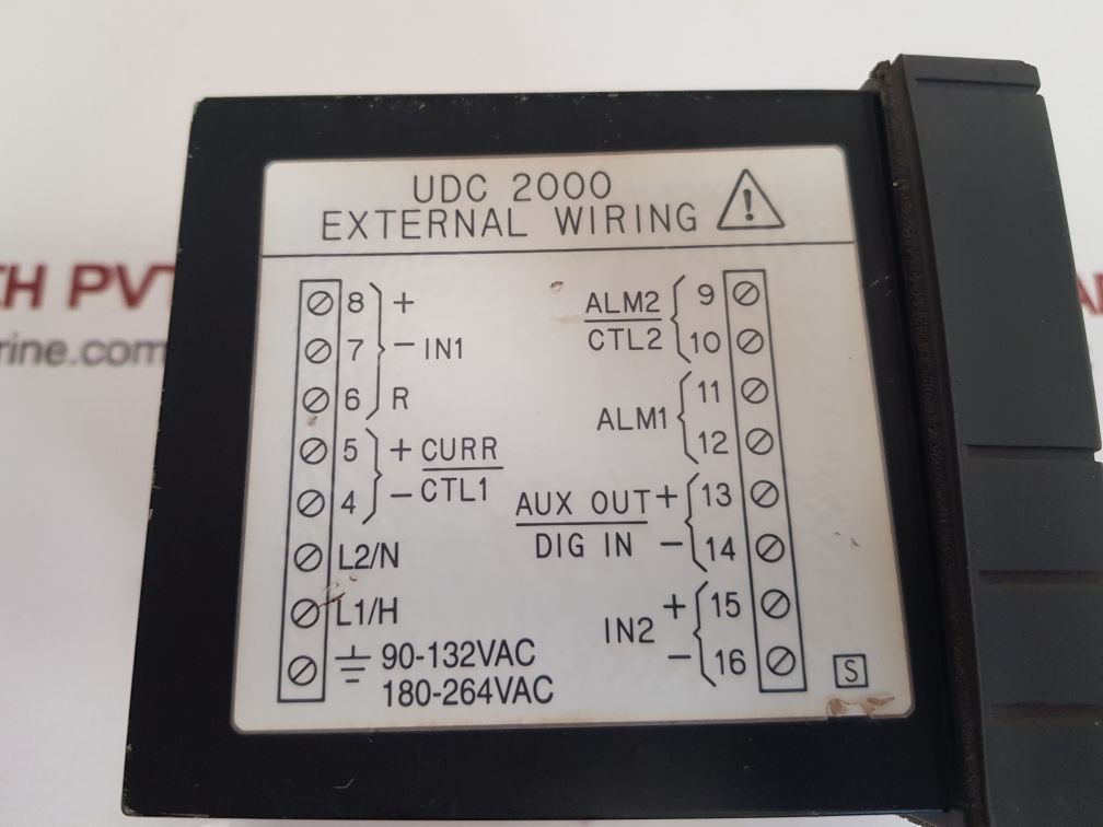 HONEYWELL UDC 2000 MINI PRO UNIVERSAL DIGITAL CONTROLLER DC200E-0-00F-200000-0