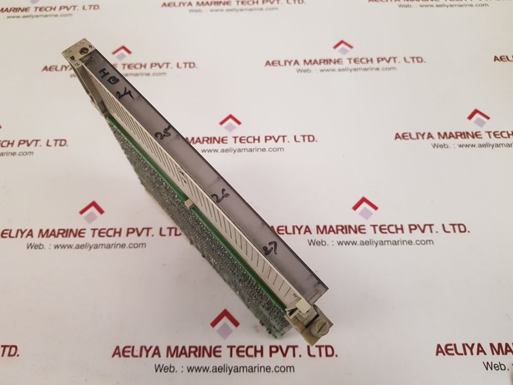 SIEMENS SIMATIC 6ES5470-4UA11 ANALOG OUTPUT MODULE