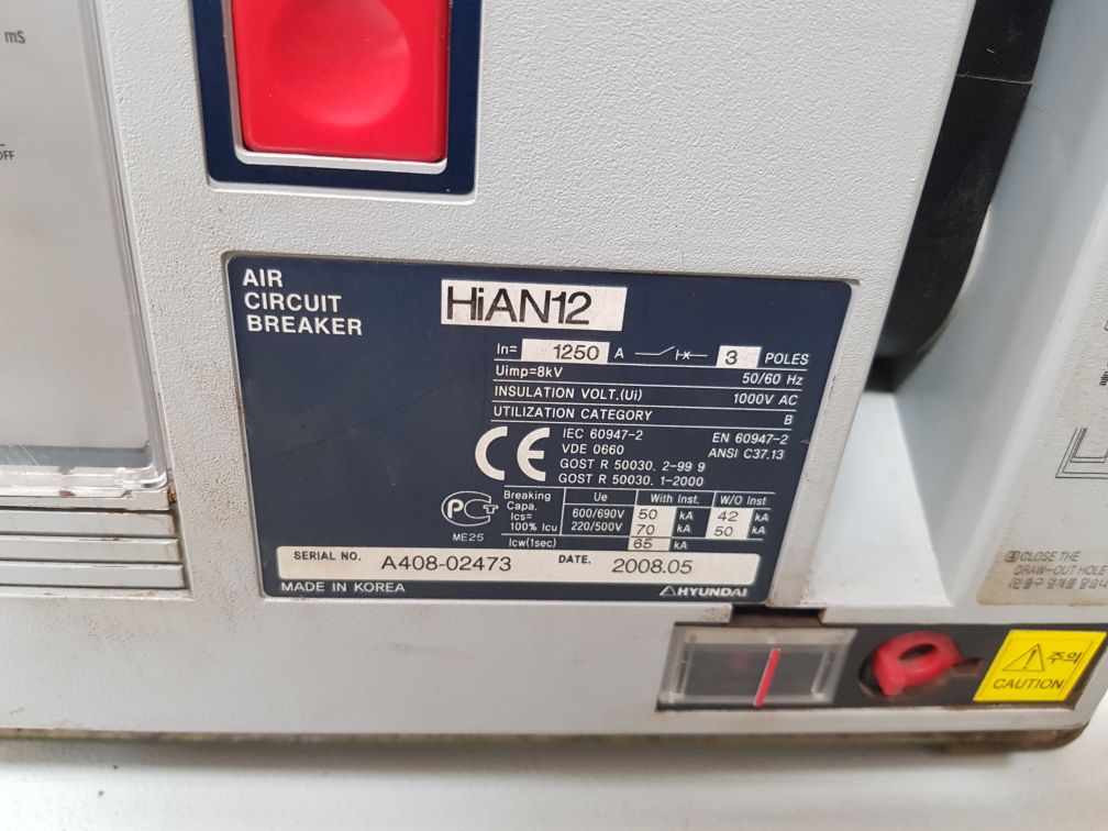 HYUNDAI HIAN12 3 POLES AIR CIRCUIT BREAKER