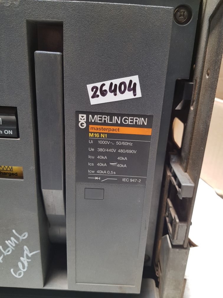 MERLIN GERIN M16 N1 MASTERPACT CIRCUIT BREAKER