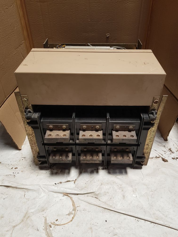 MERLIN GERIN M25 H2 MASTERPACT CIRCUIT BREAKER