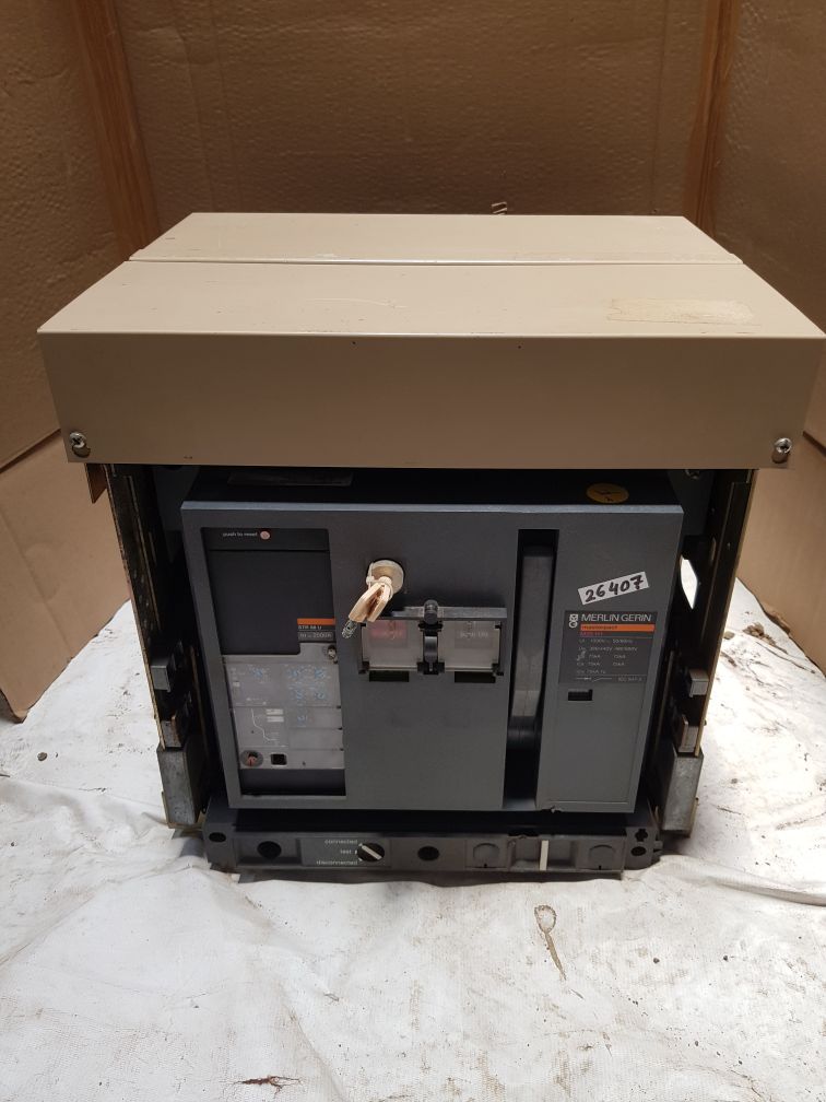 MERLIN GERIN M25 H1 MASTERPACT CIRCUIT BREAKER 2500A