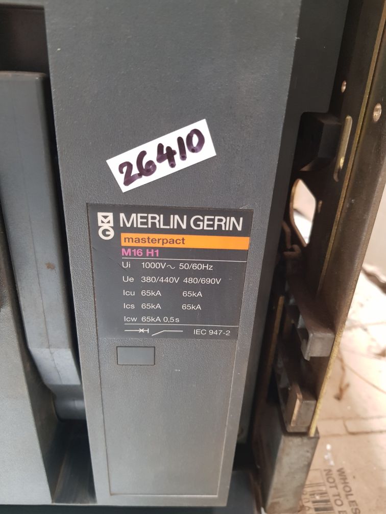 MERLIN GERIN M16 H1 MASTERPACT CIRCUIT BREAKER