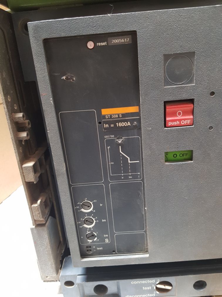 MERLIN GERIN M16 H2 MASTERPACT CIRCUIT BREAKER