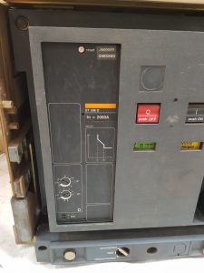 MERLIN GERIN M20 H1 MASTERPACT CIRCUIT BREAKER 2000A