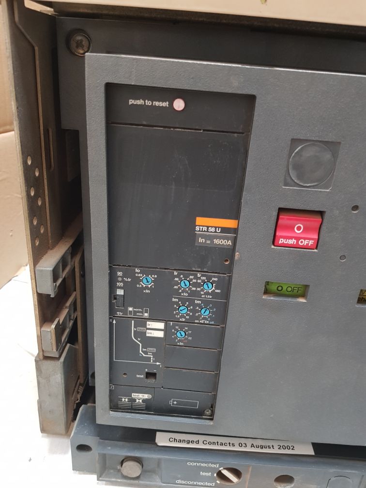 MERLIN GERIN MASTERPACT M16 H1 CIRCUIT BREAKER 1600A