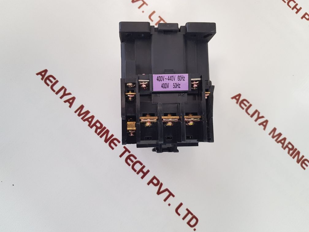 MAGNETIC CONTACTOR