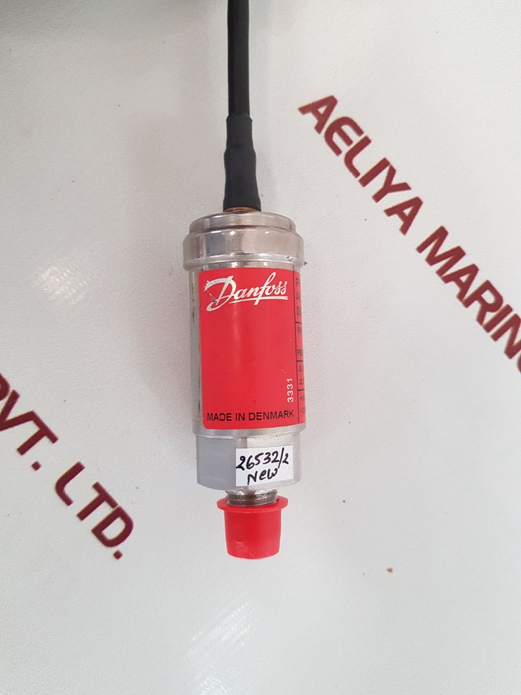 DANFOSS AKS 33 PRESSURE TRANSMITTER 0...30 BAR