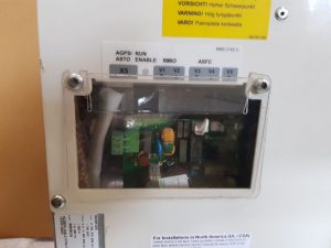 ABB ACS800-104LC-0700-7+ E205 + Q950 INVERTER DRIVE