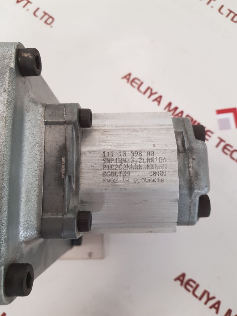 IEBHERR 592097514 DOUBLE GEAR PUMP