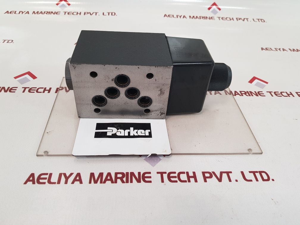 PARKER 4D02 3151 0101 D1W30 SOLENOID DIRECTIONAL VALVE