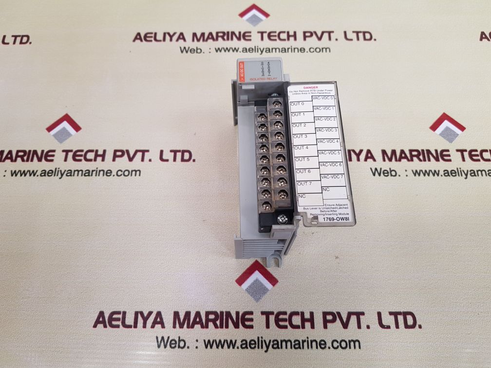 ALLEN-BRADLEY 1769-OW8I ISOLATED RELAY