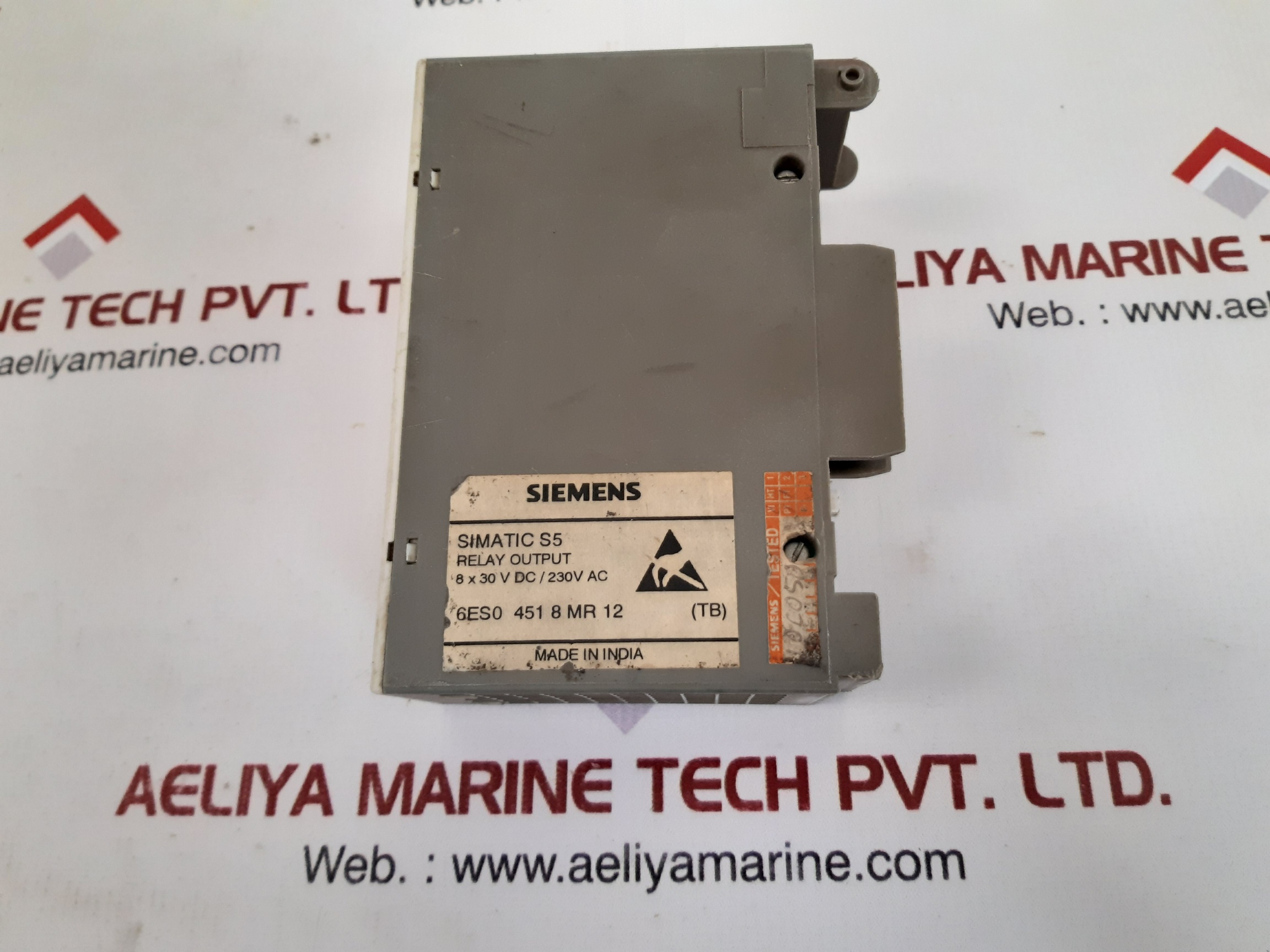 SIEMENS 6ES0 451 8 MR 12 OUTPUT MODULE