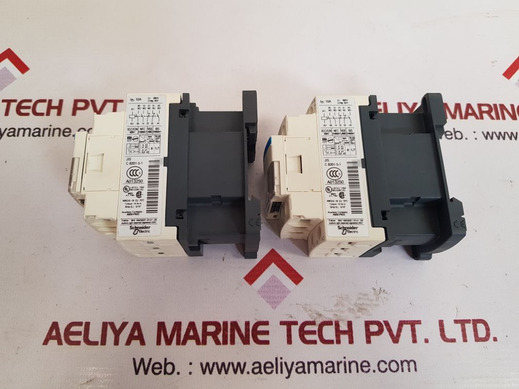 SCHNEIDER ELECTRIC TELEMECANIQUE SQUARE D CAD32B7 CONTROL RELAY