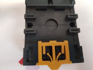 OMRON P2CF-11 RELAY SOCKET