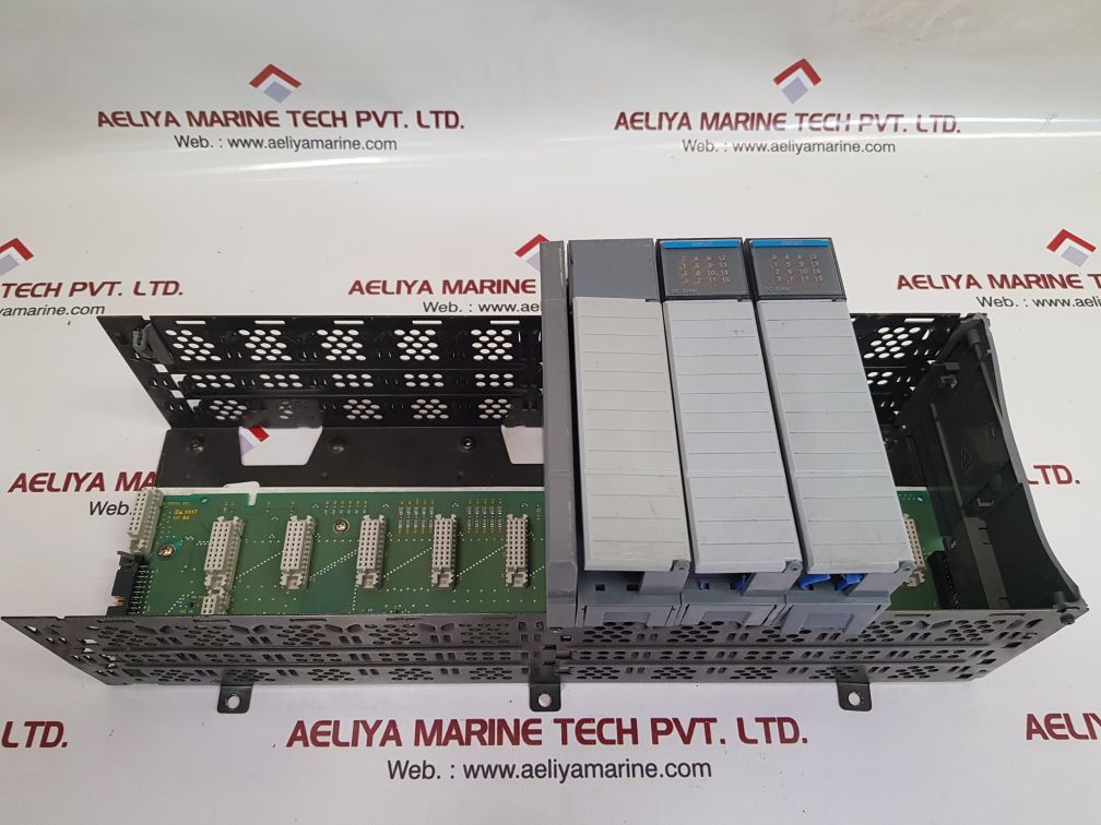 ALLEN-BRADLEY SLC 500 1746-A10 10-SLOT RACK WITH MODULE