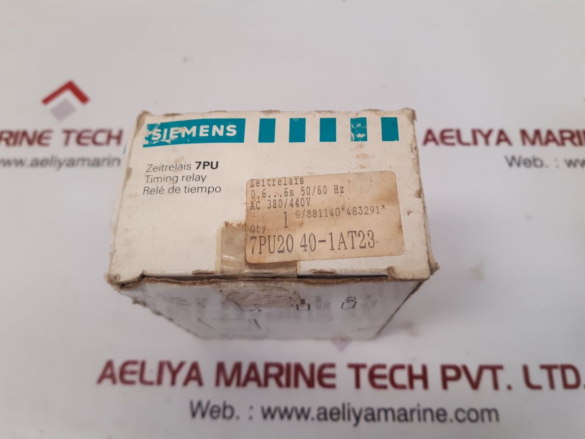 SIEMENS 7PU2040-1AT23 TIMING RELAY 0,6 TO 6 S