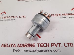 DAIHATSU DIESEL M700101110Z STARTER SWITCH & KEY SET