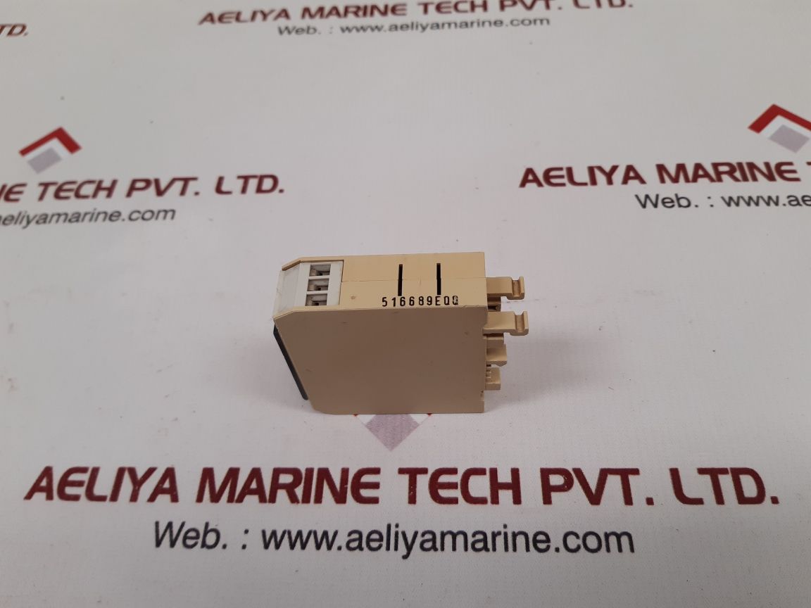 SIEMENS 3TX7 002-1BF00 INTERFACE RELAY MODULE